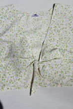 Load image into Gallery viewer, Maple Tie Top - Green Floral