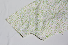 Load image into Gallery viewer, Maple Tie Top - Green Floral
