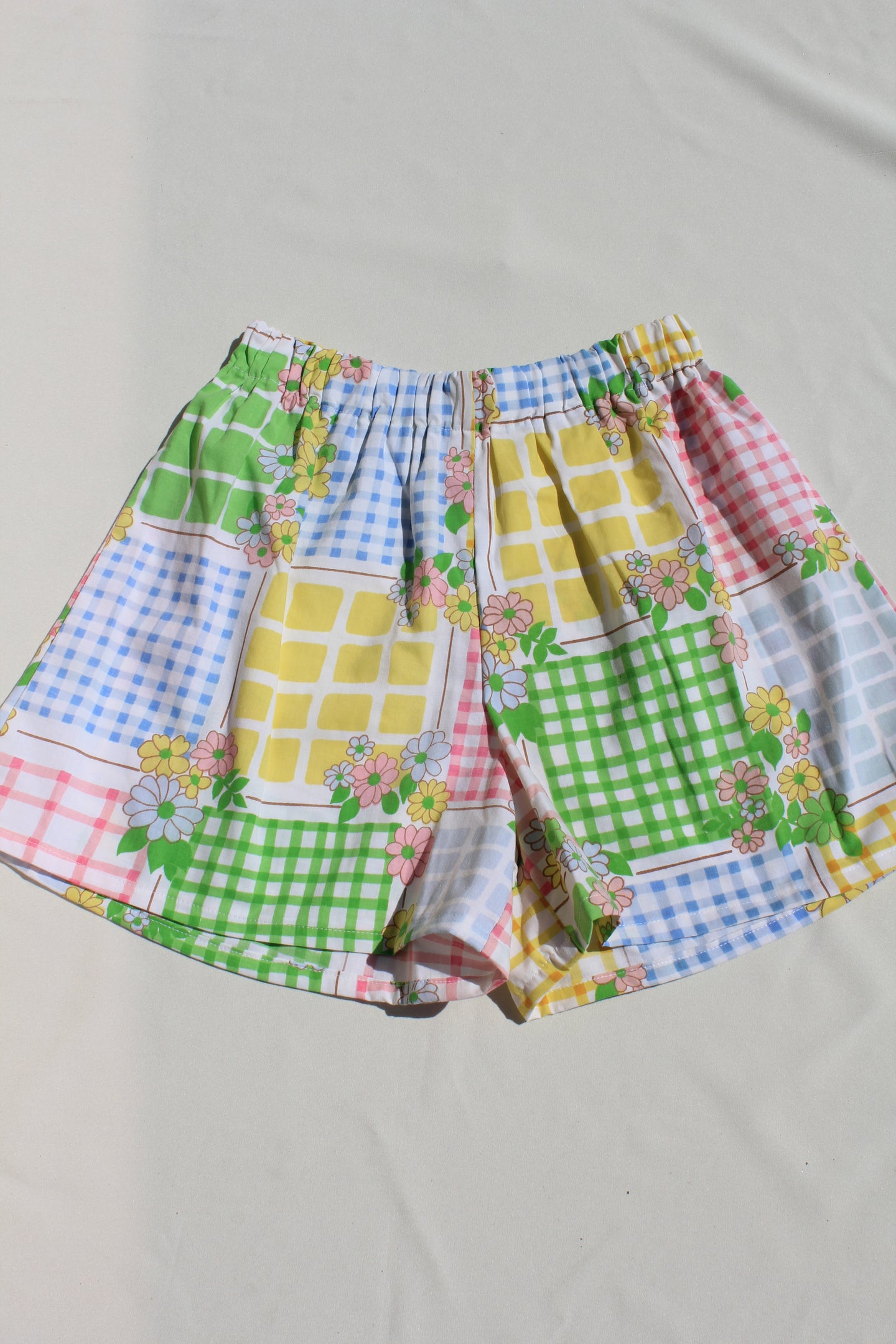 Zephyr Shorts - Floral Plaid